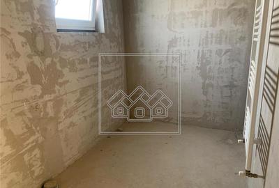 Duplex de vanzare in Selimbar, 3 dormitoare, curte si parcare - 8