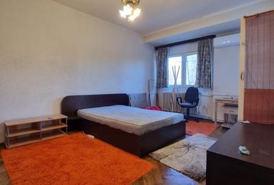 Garsonieră decomandată, mobilată în Cișmigiu