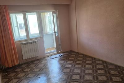 Apartament 2 camere 54 mp, decomandat, et. 3, zona Piata mare - 2