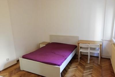 Garsoniera situata in P-ta Rosetti la etaj 1, mobilata, renovata - 3