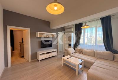 Apartament cu 2 camere semidecomandat, mobilat în Central