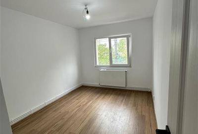 Apartament 4 camere Decomandat Etajul 1 Dacia - 2