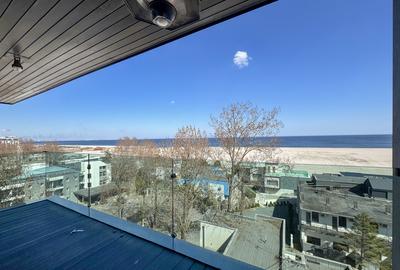 Apartament cu 3 camere semidecomandat, mobilat în Mamaia