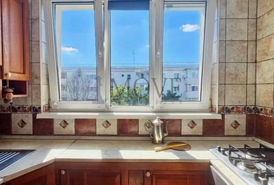 CĂPÂLNA- etaj 3/4- 2 Camere, centrală termică , baie cu fereastră - 12
