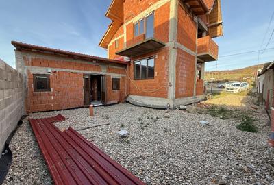 Casă individuală cu 6 camere în Betfia