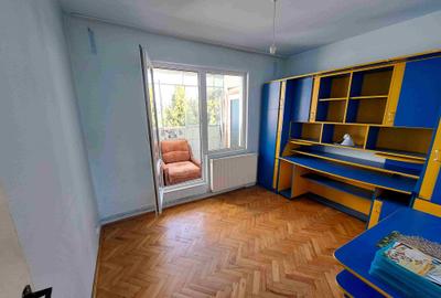 Vand apartament 3 camere, Tg. Mures, str. Rozmarinului - 2