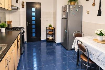 Apartament cu 3 camere decomandat în Tătărași