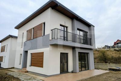 Casă individuală cu 4 camere în Bârnova