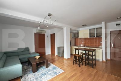 Apartament cu 2 camere semidecomandat, mobilat în Nufărul