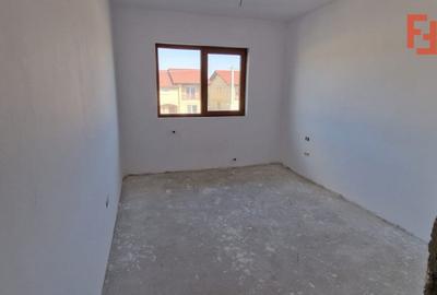 Duplex de vanzare cu 4 camere Mosnita Noua - ID V5303 - 38