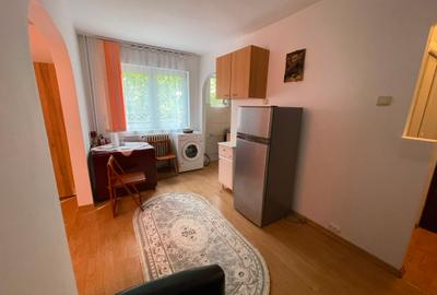 Apartament cu 2 camere nedecomandat în Podu Roș