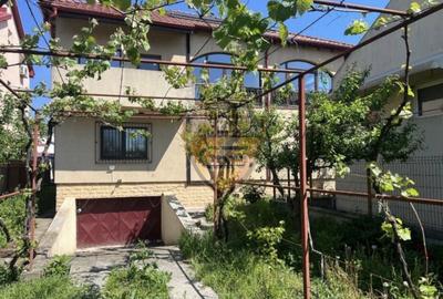 Casa P+1 Lazu 250mp teren 500mp garaj+ 3 parcari centrala gaz panouri solare - 2
