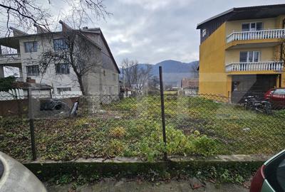 Teren Construcții intravilan de 1390 mp, în Năsăud