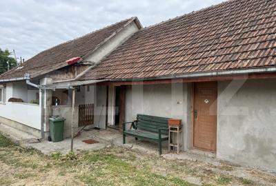 Casă individuală cu 3 camere în Livada