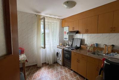 Apartament cu 2 camere decomandat în Politehnica