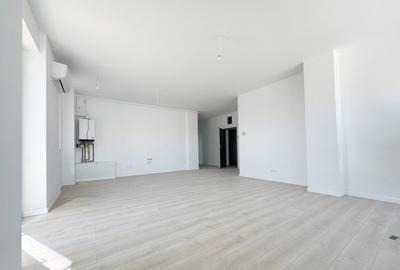 Penthouse cu 3 camere decomandat în Aradului