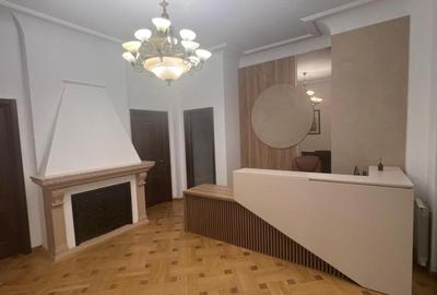 Casă cu 5 camere în P-ța Dorobanți