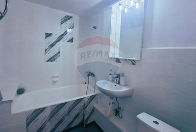 Apartament spațios cu 3 camere, 2 băi și 2 balcoane – Turnișor, Aleea - 7