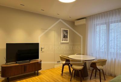 Apartament cu 3 camere decomandat, mobilat în Capitale