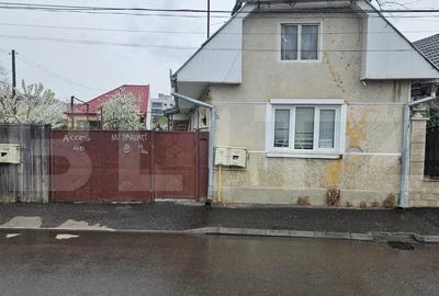 Casă individuală cu 3 camere în 7 Noiembrie