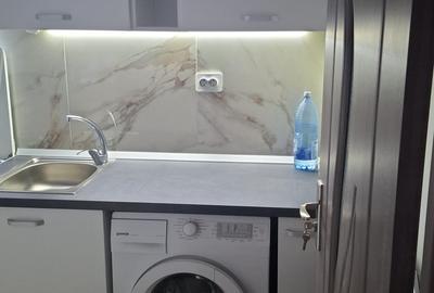 Garsonieră semidecomandată în Titan