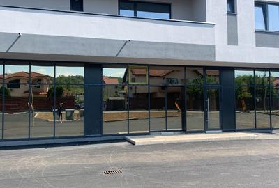 Spațiu comercial, 568 mp în Florești