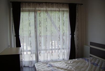 Apartament cu 2 camere semidecomandat, mobilat în Răcădău