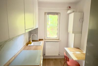 Proprietar inchiriez apartament 2 camere cu gradina - 2