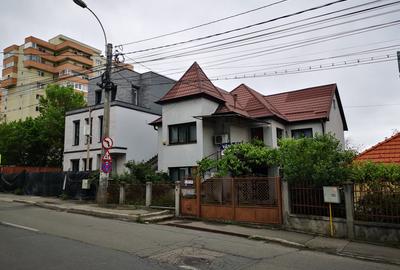 Casa cu 2 apartamente CF separate si teren 550 mp - 1