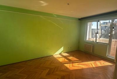 Apartament cu 2 camere decomandat, etajul 4/10, zona Alexandru cel Bun - 1