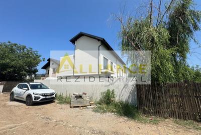Duplex cu 5 camere decomandat în Central