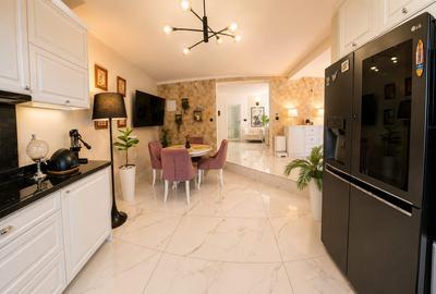 VILĂ INDIVIDUALĂ DE EXCEPȚIE   ·  365.000 € - 24