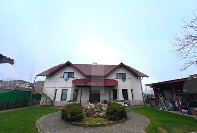Duplex cu 8 camere în Feleacu
