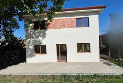 Casa individuala, teren 700 mp, semifinisata, Dezmir zona str Closca - 9