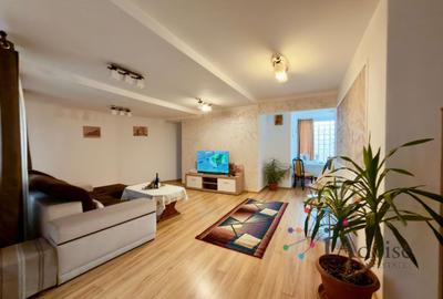 APARTAMENT 4 CAMERE IN CASA - ZONA SCHEI - 1