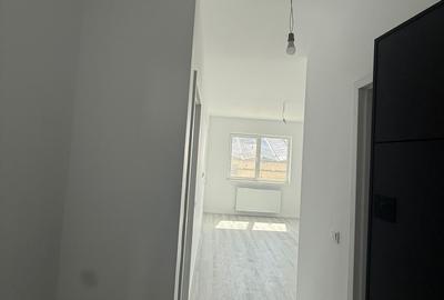 GARSONIERĂ DECOMANDATĂ ȘI SPAȚIOASĂ DE VÂNZARE – BLOC NOU - 8