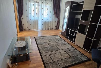 Vanzare Apartament 3 camere , etaj 1, Micro 8, Târgoviște - 1