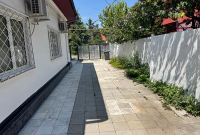 Casa singur curte, zona superba - 1