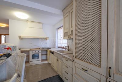 VILA DE LUX - DN1 - Liceul Francez - 2
