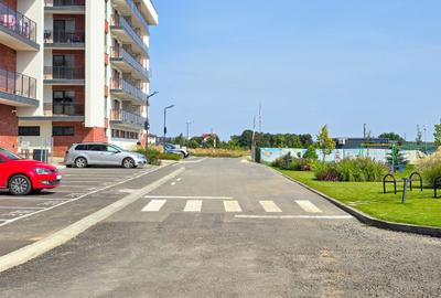 Apartament cu 3 camere de vanzare, 2 bai, bucatarie inchisa - 24