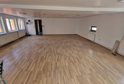 Spatiu birouri - 3