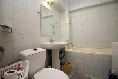 3 camere de 85 mp, cu centrală termică proprie, metrou Crângași la  10 minute - 15