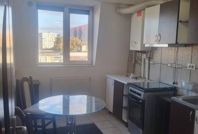 Apartament cu 2 camere, DECOMANDAT, zona Centru-Palas Campus - 1