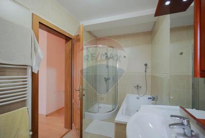 Casă / Vilă cu 5 camere de vânzare, în Sânmartin - 3