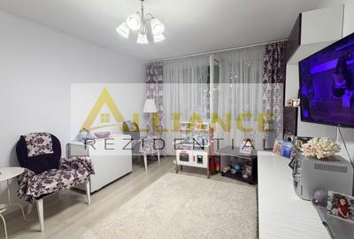 Apartament cu 3 camere decomandat, mobilat în Apărătorii Patriei