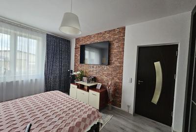 Apartament cu 2 camere decomandat, mobilat în Sud-Est