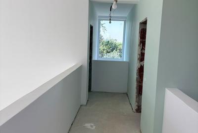VILĂ CONTEMPORANĂ DE VÂNZARE – 450.000 €     COMISION% - 4
