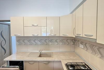Proprietar, 2 camere decomandat, 10-12 min pe jos de metrou (950m), loc parcare - 11