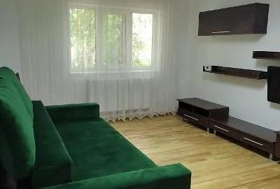 Apartament cu 3 camere decomandat în Nicolina