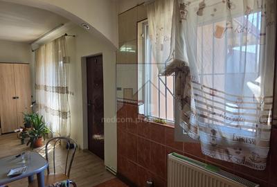 Casă de vânzare - Oraș Pantelimon - 2 camere - curte proprie - 13